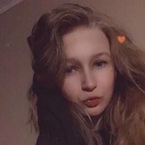 Meet your Posher, Annalyssa